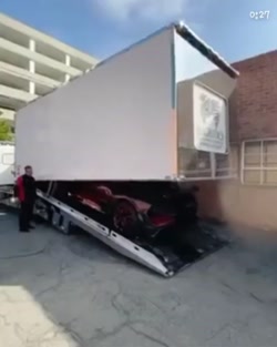 انباکس بوگاتی دیوو