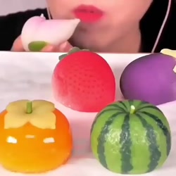 چالش غذا خوری میوه جات