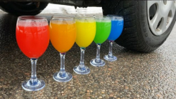 خرد کردن چیزهای ترد و نرم با م...