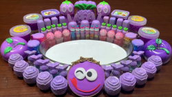 مخلوط کردن لوازم میکاپ و اکلیل...