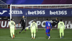 فوتبال ۱۲۰ | کلیپ دروازه‌بان‌ه...