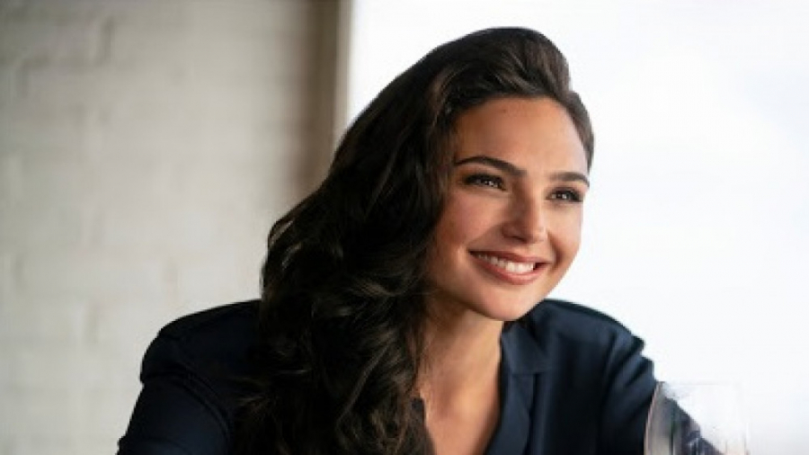 فیلم  دوبله فارسی: زن شگفت انگیز 2020 Wonder Woman زمان105ثانیه