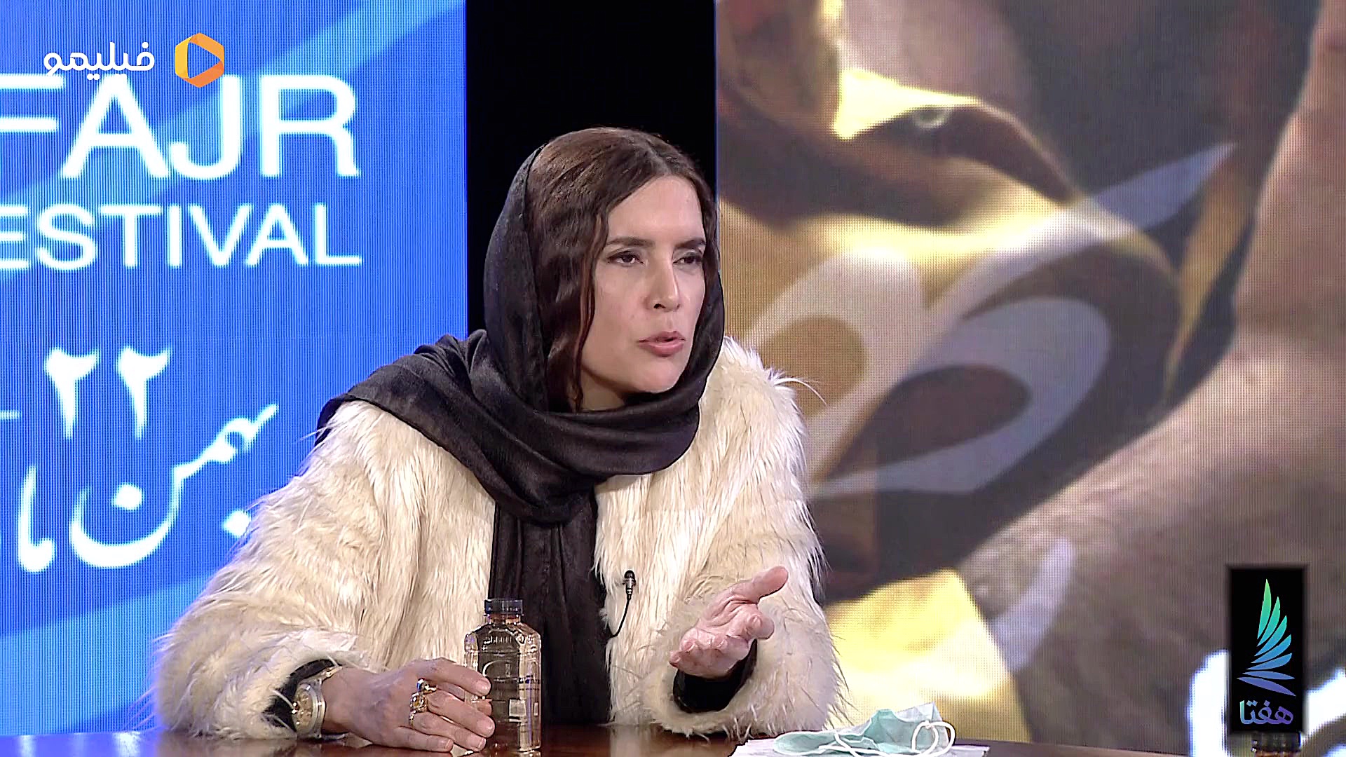 گفتگوی کافه آپارات با وحید رهبانی و نازنین فراهانی بازیگران فیلم مصلحت زمان1096ثانیه