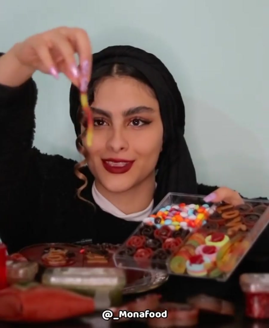 MONA FOOD _ YAMI چالش اسمر فود از مونا فود خوشمزه