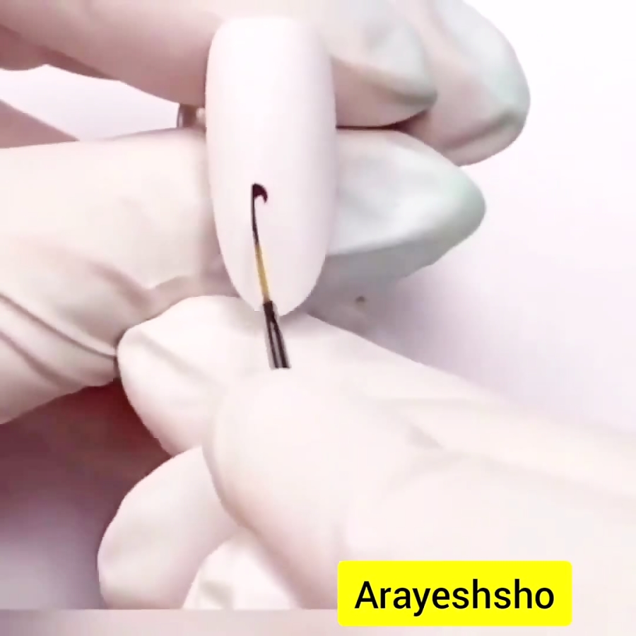 طراحی ناخن آرایش شو با آبرنگ