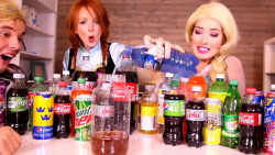 چالش نوشابه ای السا و انا و اس...