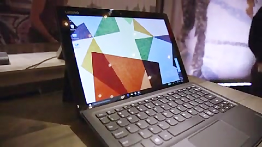 معرفی تبلت جدید لنوو که به سرفس مایکروسافت شباهت دارد! زمان103ثانیه