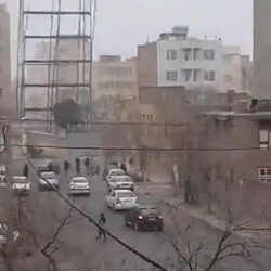 سقوط اسکلت فلزی ساختمان در حال ساخت