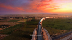 مادر من، قهرمان من؛ قطار آرزوه...