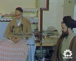 امام خمینی(ره): تا ملت در صحنه حاضرند این کشور آسیب نخواهد دید