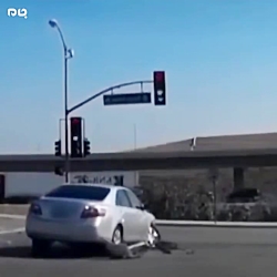 به نظرت دلیل این اتفاقات چیه؟