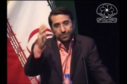 گوجه فرنگی و موز(غذا در سته ضروریه). دکتر عزیز خانی