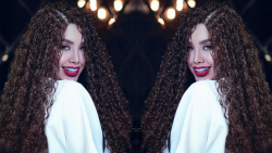 آهنگ عاشقانه دیوونه شکاک آهنگ...