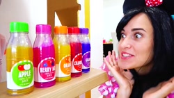 ولاد و نیکتا بستنی فروشی می کن...