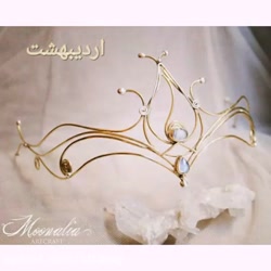 طالع بینی به سبک تاج نازک