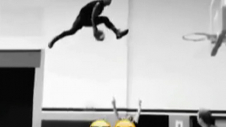 حرکت زیبای این بسکتبالیست