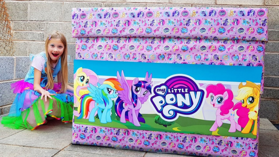 بزرگترین جعبه سوپرایز پونی کوچ...