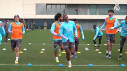 تمرین تیمی بامزه رئال مادرید پ...