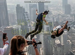 آهنگ بیس دار لرزون