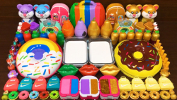 مخلوط کردن اسلایم رنگین کمانی...