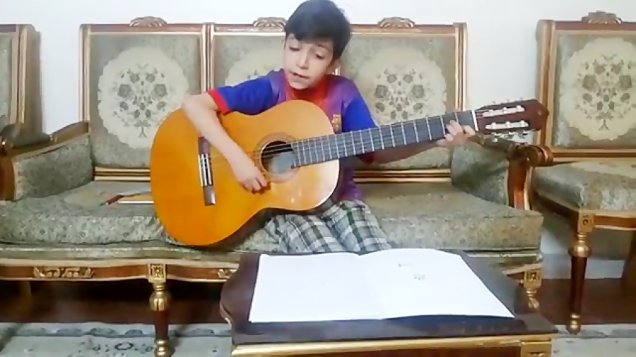 ستاره شادمهر عقیلی حسین دبیری هنرجوی دوره ابتدایی گیتار فرزین نیازخانی