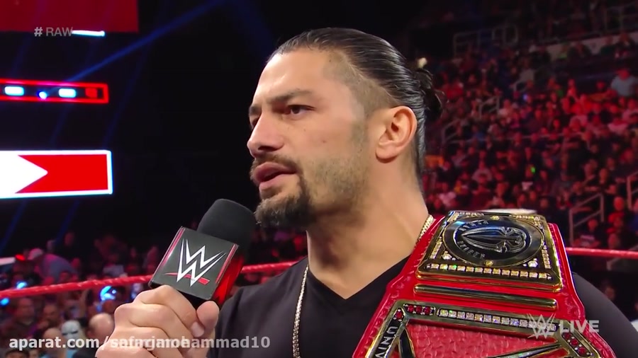 رومن کشتی کج را ترک میکند در س...