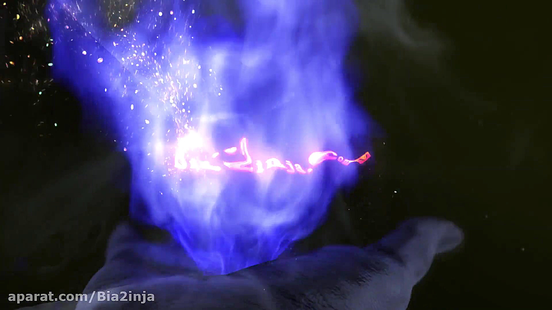 انیمیشن معرفی سایت به سبک دست قدرتمند زمان25ثانیه