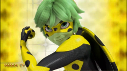 آکومایی شدن آدرین در رنگ های م...