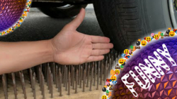 رد شدن از روی دست با ماشین - چ...