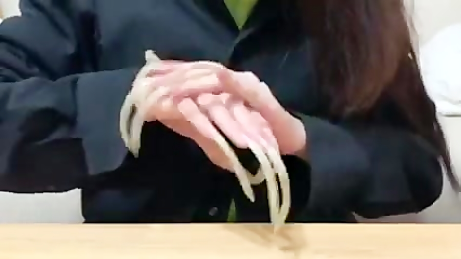 ای اس ام آر ناخن بلند و کرم دست