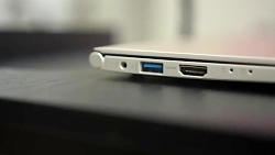 نقد و بررسی MacBook Air  و  LG...