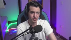 ویدیو های خنده دار از اریا کیو...