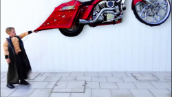 ولاد و نیکی وانمود می کنند با...