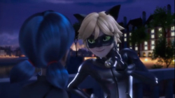 کارتون دختر کفشدوزکی طراح شرور...