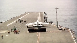 فرود روی ناو هواپیمابر هواپیما...