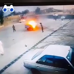 انتقال خودروی آتش گرفته به داخل کارواش