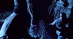 فیلم ترسناک کشتار با اره برقی...