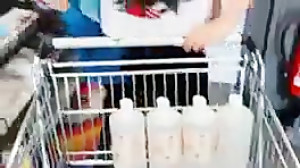 بهار و ستایش. رفتن به فروشگاه