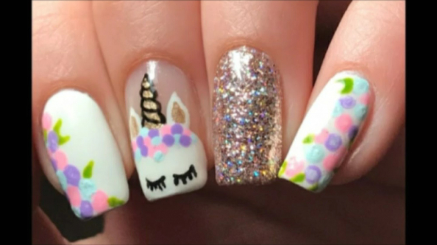 طالع بینی به سبک ناخن