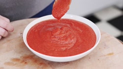 طرز تهیه سس پیتزا در 5 دقیقه