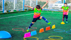 آموزش فوتبال به کودکان | آموزش فوتبال | تکنیک فوتبال (افزایش مهارت دریبل)