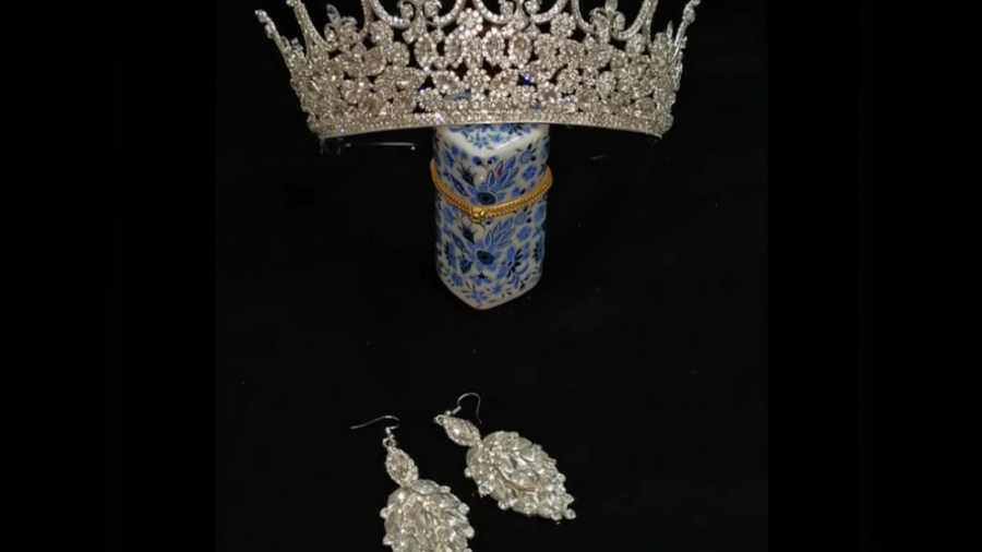 تاج عروس ملکه ای بسیار زیبا