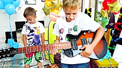 ماجراهای ولاد و نیکی:: ولاد و...