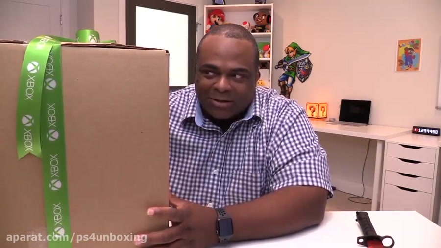 unboxing xbox one x lamar vilson