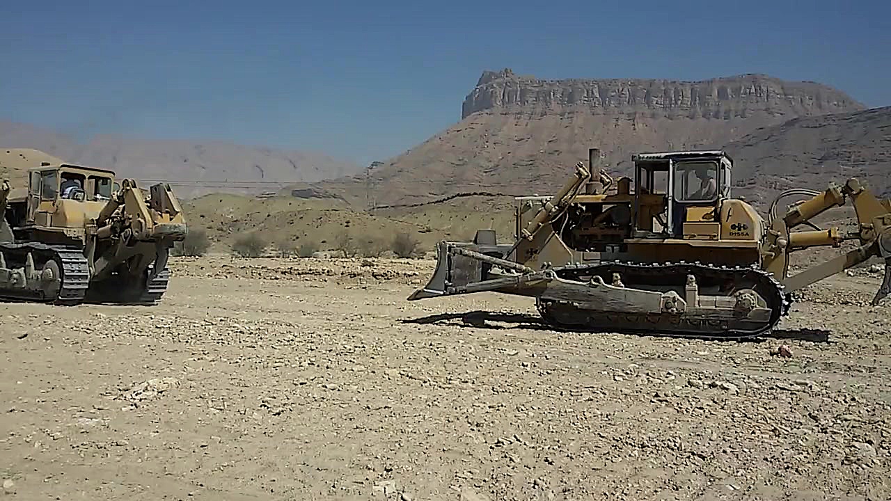 شرکت نورراه مهزیار - بلدوزر ها دکتر پوست