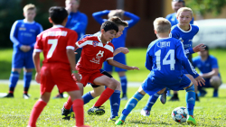آموزش فوتبال به کودکان|آموزش تکنیک فوتبال|آموزش فوتبال(مهارت های پاس دادن)
