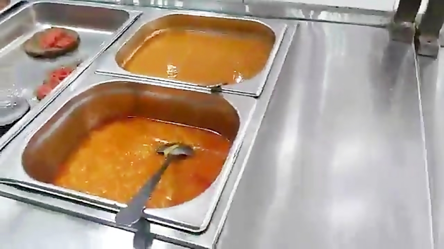 فضای رستوران سلف سرویس چی چی