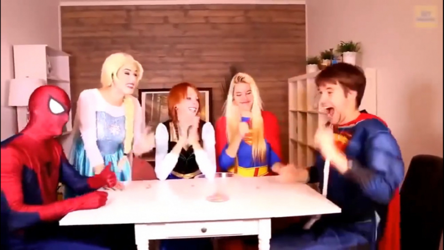 نمایش السا انا ابرقهرمانان