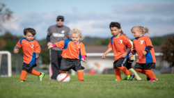 آموزش فوتبال به کودکان|آموزش فوتبال|تکنیک فوتبال( تمرین روپایی زدن حرفه ای  )