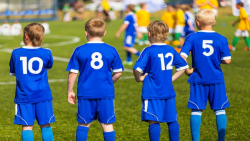 آموزش فوتبال به کودکان|آموزش فوتبال|آموزش تکنیک فوتبال( تقویت روپایی زدن )